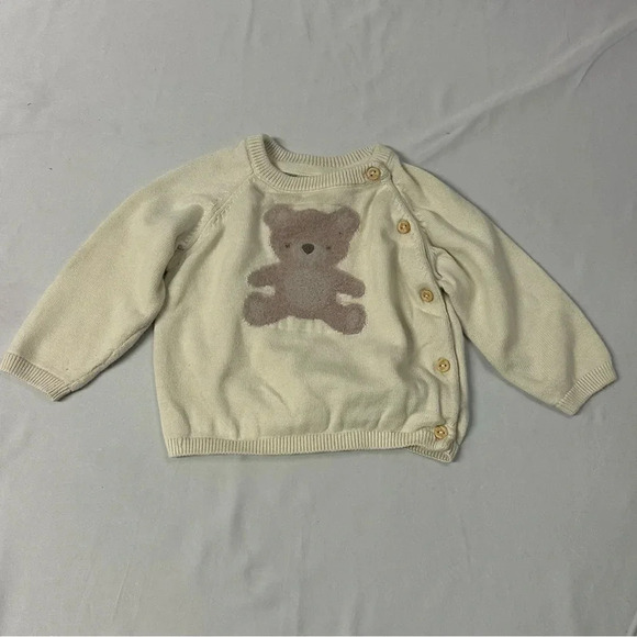 H&M - long sleeve knit sweater with textured bear design. Size 3 months - Picture 1 of 4